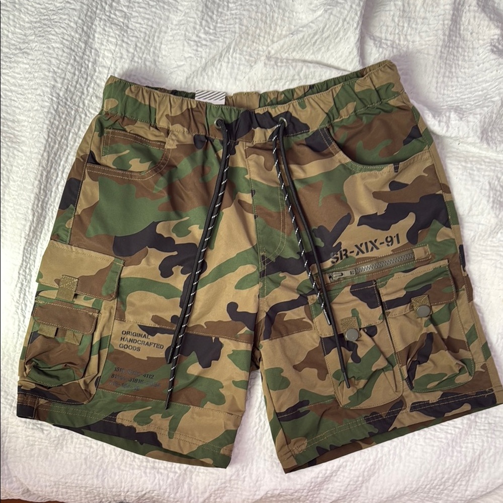 Smoke Rise Camouflage Cargo Men Shorts